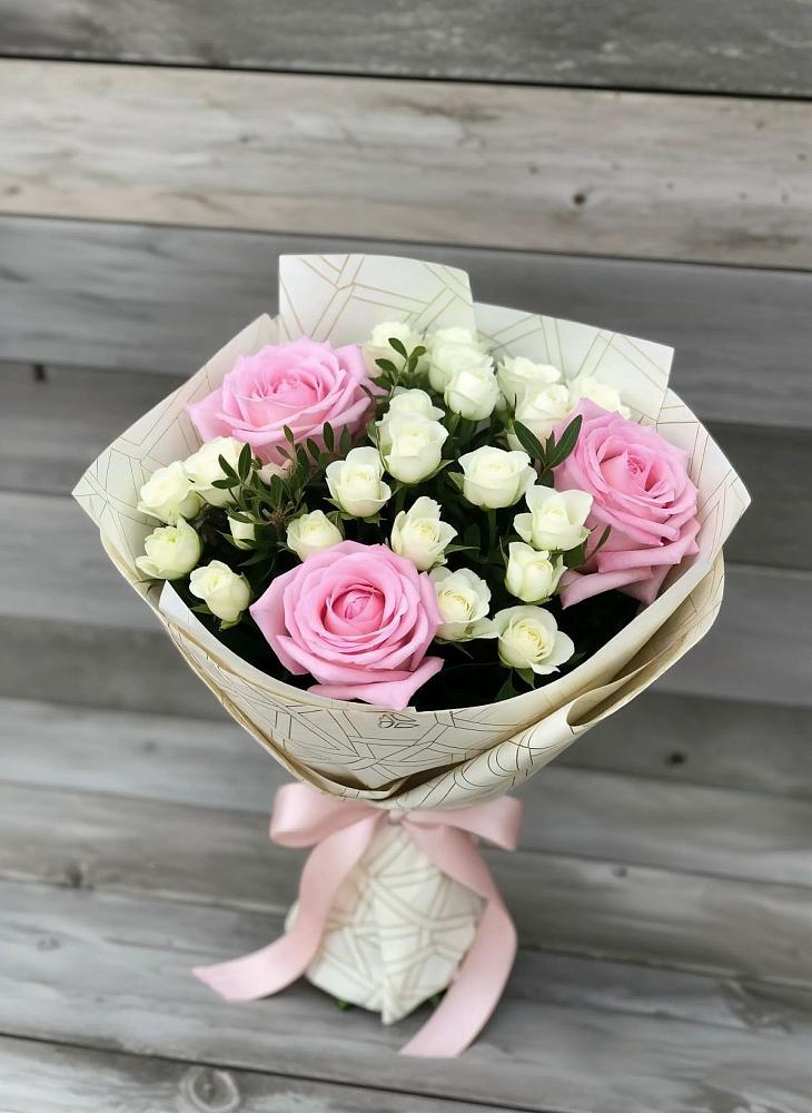 Букет цветов из: Розы в Каргополе