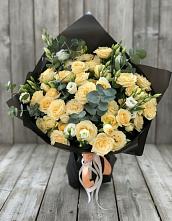 Букет цветов из:  Розы и Лизиантусы #REPLACE_PRED# Каргополе