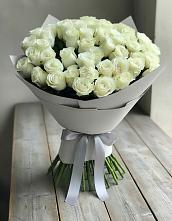 Букет 35 Белых роз в Каргополе