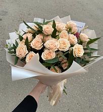 Букет Кремовые розы Латте в Каргополе