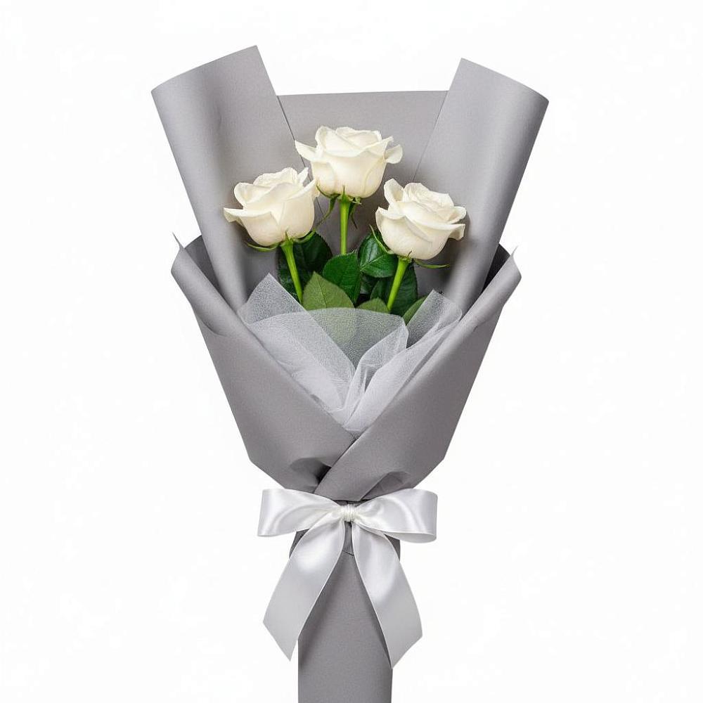 Букет 3 белые розы в Каргополе