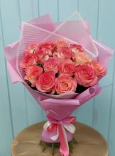 Букет 15 Розовых роз Равель в Каргополе
