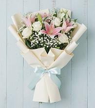Букет цветов из:  Лилии в Каргополе